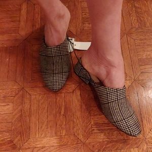 Shoes- mules